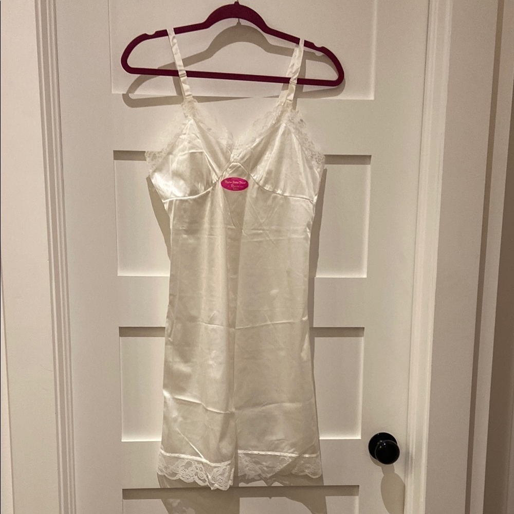 Vintage Elegant White Lace Slip Dress NWT​​​​